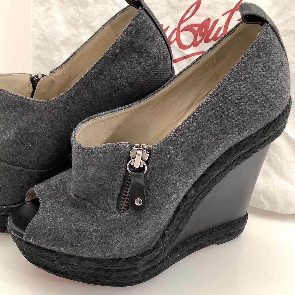 Christian Louboutin Deroba 140 Espadrilles, 36